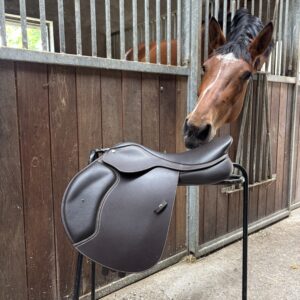 Wintec Jump 500 HART 17,5 inch.