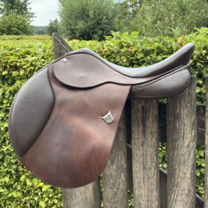 Bates springzadel 17 inch.